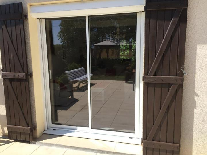 Tous les travaux de menuiseries en aluminium, pvc et bois.